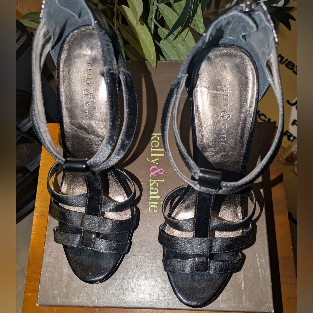 Kelly & Katie Elegant Black Heels